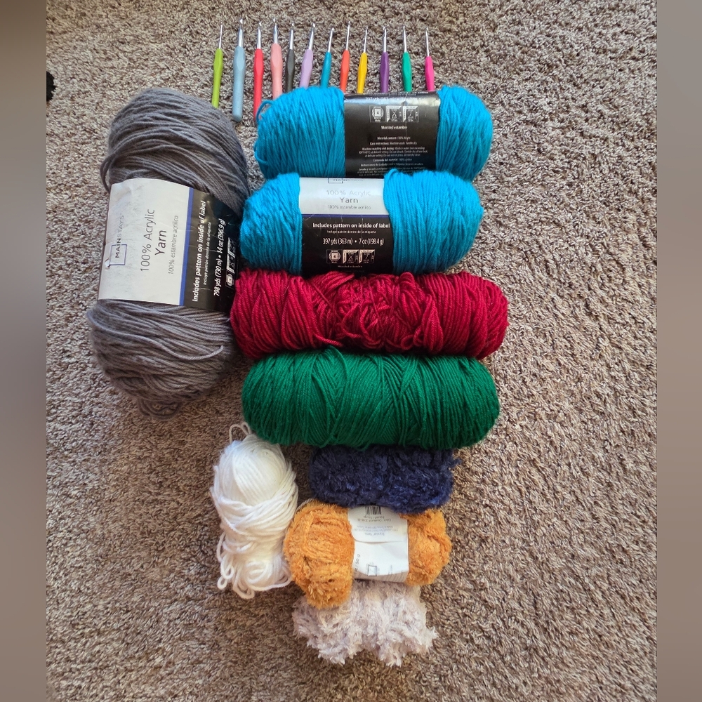 Mainstays Yarn Set with Colorful Crochet Hooks